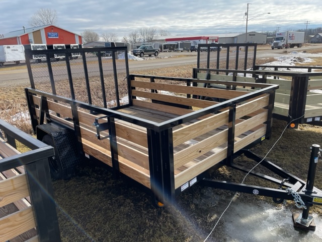 Heavy-Duty 7×10 Utility Trailer – Single Axle, Wood Floor, LED Lights