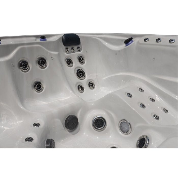 76 – Jet Acrylic Square Hot Tub with Ozonator - Image 10